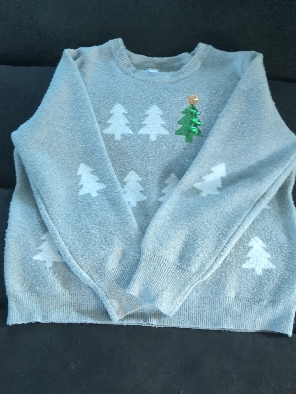 Cozy Light Gray Holiday Tree Sweater with Green Sequin Accent